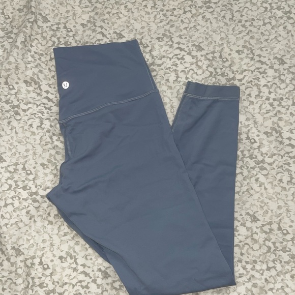 Lululemon Align leggings 7/8 light blue color - Picture 1 of 4